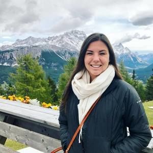 Meet your Posher, Laura